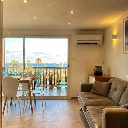 Appartement Seafront In