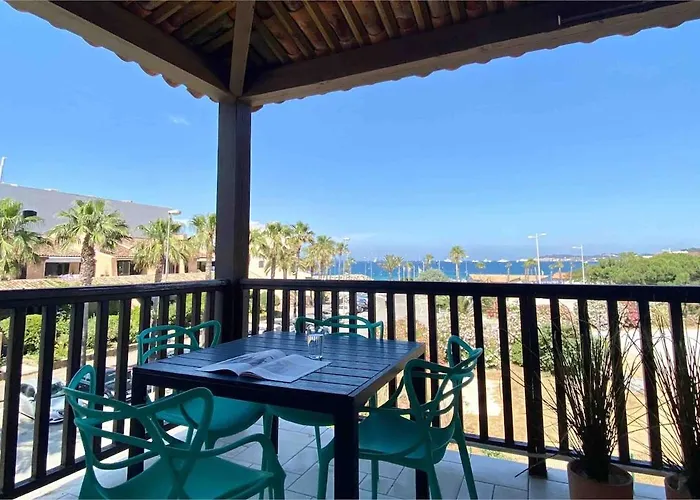 Seafront In Apartment Gassin